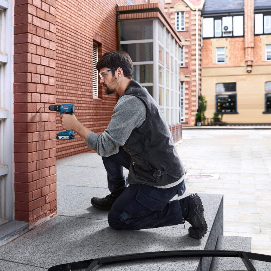 BOSCH AKU VIBRACIONA BUŠILICA GSB 185 2x2.0 Ah 82 Ecomex