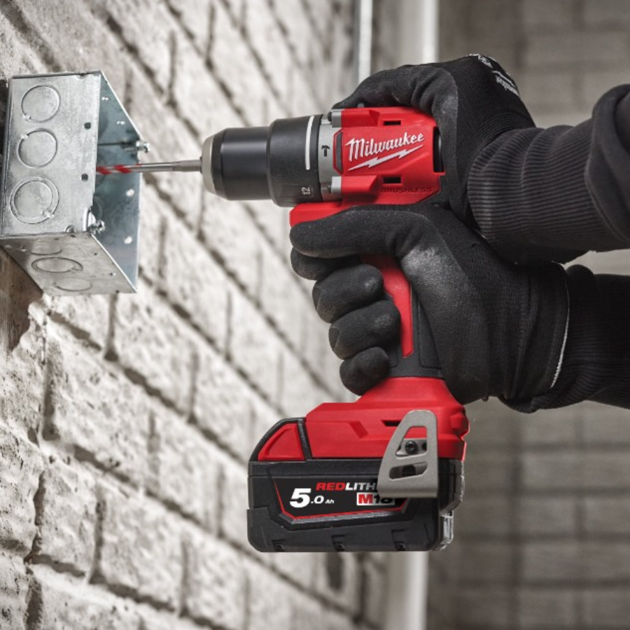 MILWAUKEE AKU BUŠILICA M18BLDDRC-502C Ecomex